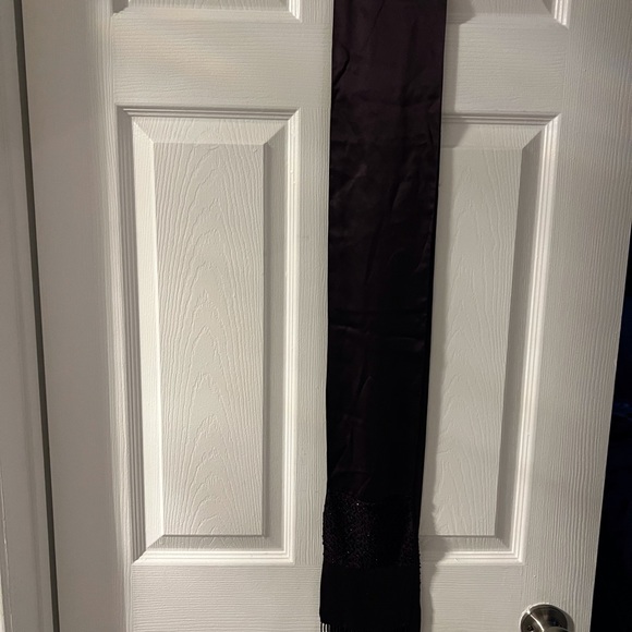 Evening scarf with beads - Picture 4 of 6